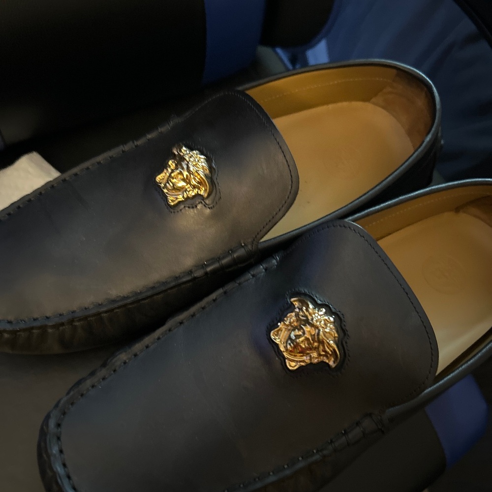 Vitello Nero Versace Loafers - Slip ons